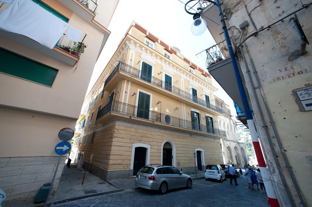 Palazzo Della Monica Apartment Vietri Bagian luar foto