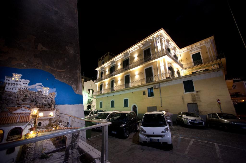 Palazzo Della Monica Apartment Vietri Bagian luar foto